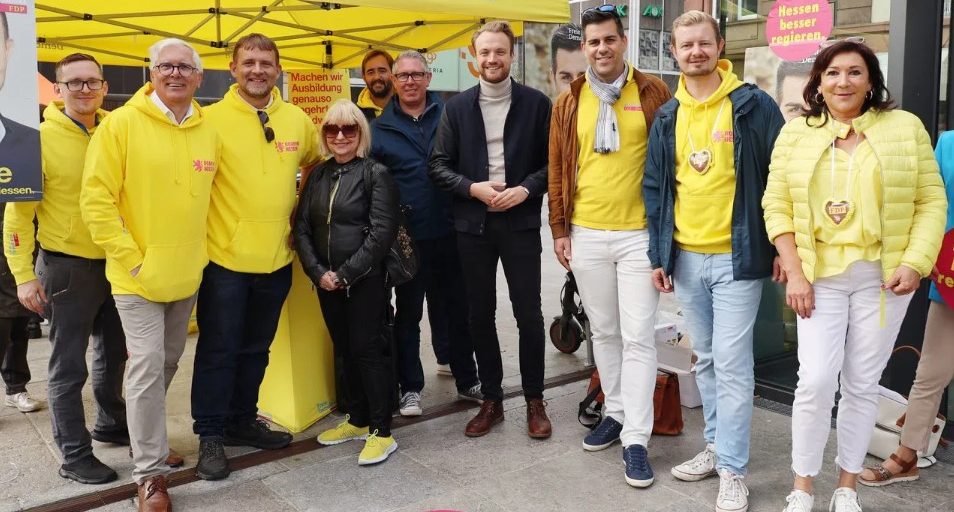 Die FDP Fulda am Infostand in Fulda (c) Osthessen NEWS