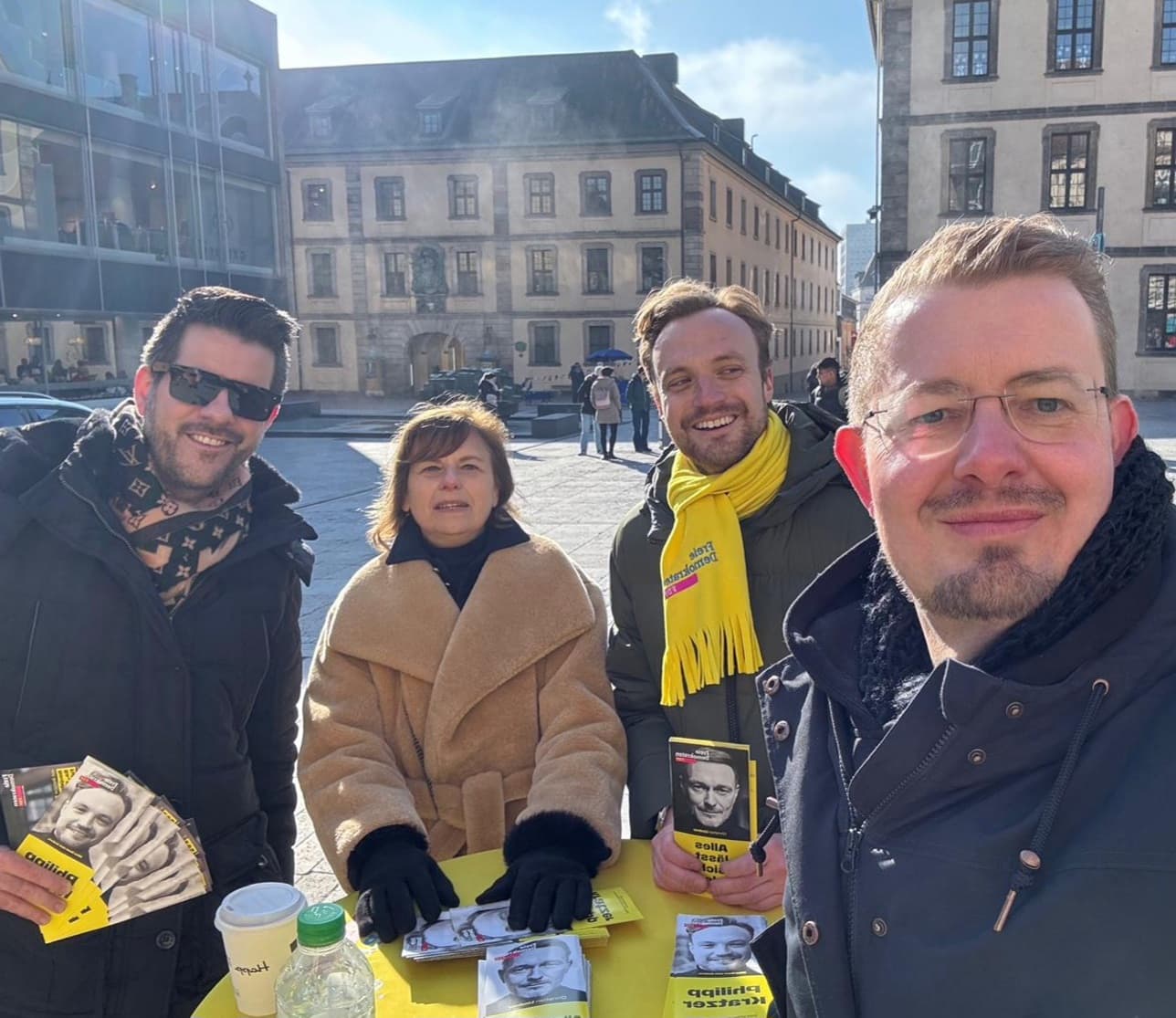 Ein sonniger Gruß vom Uni-Platz (c) Mario Klotzsche 